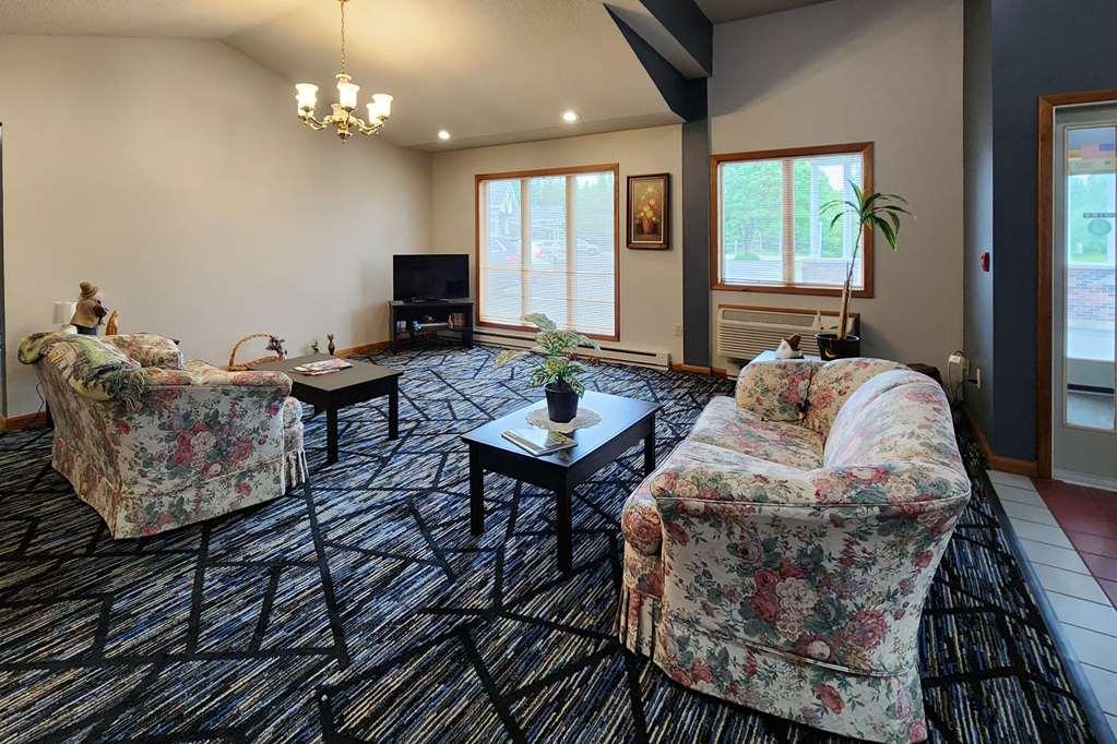 Econo Lodge Lakeshore Манистик Интериор снимка